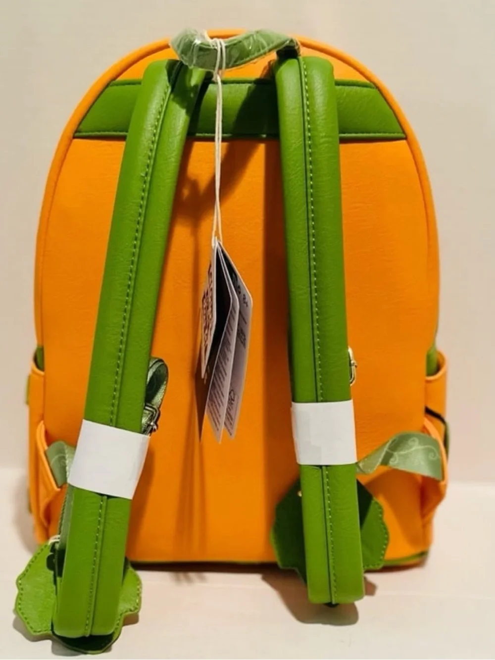 Loungefly Disney NWT Donald & Daisy Jack-o’-Lantern Glow Mini Backpack